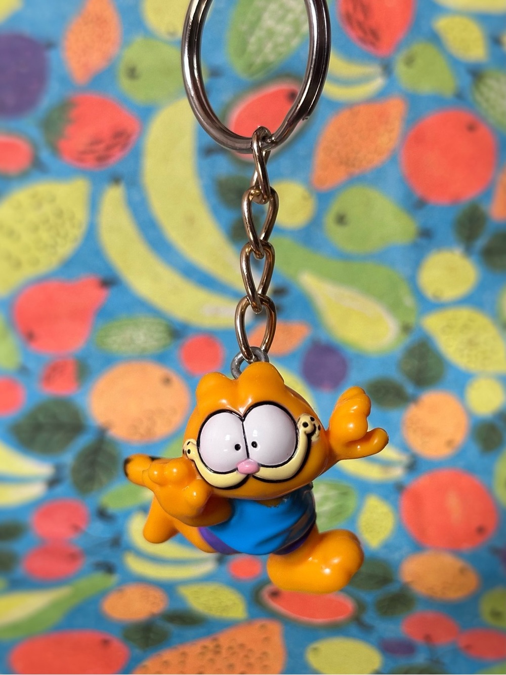 1989 Garfield figurine keychain